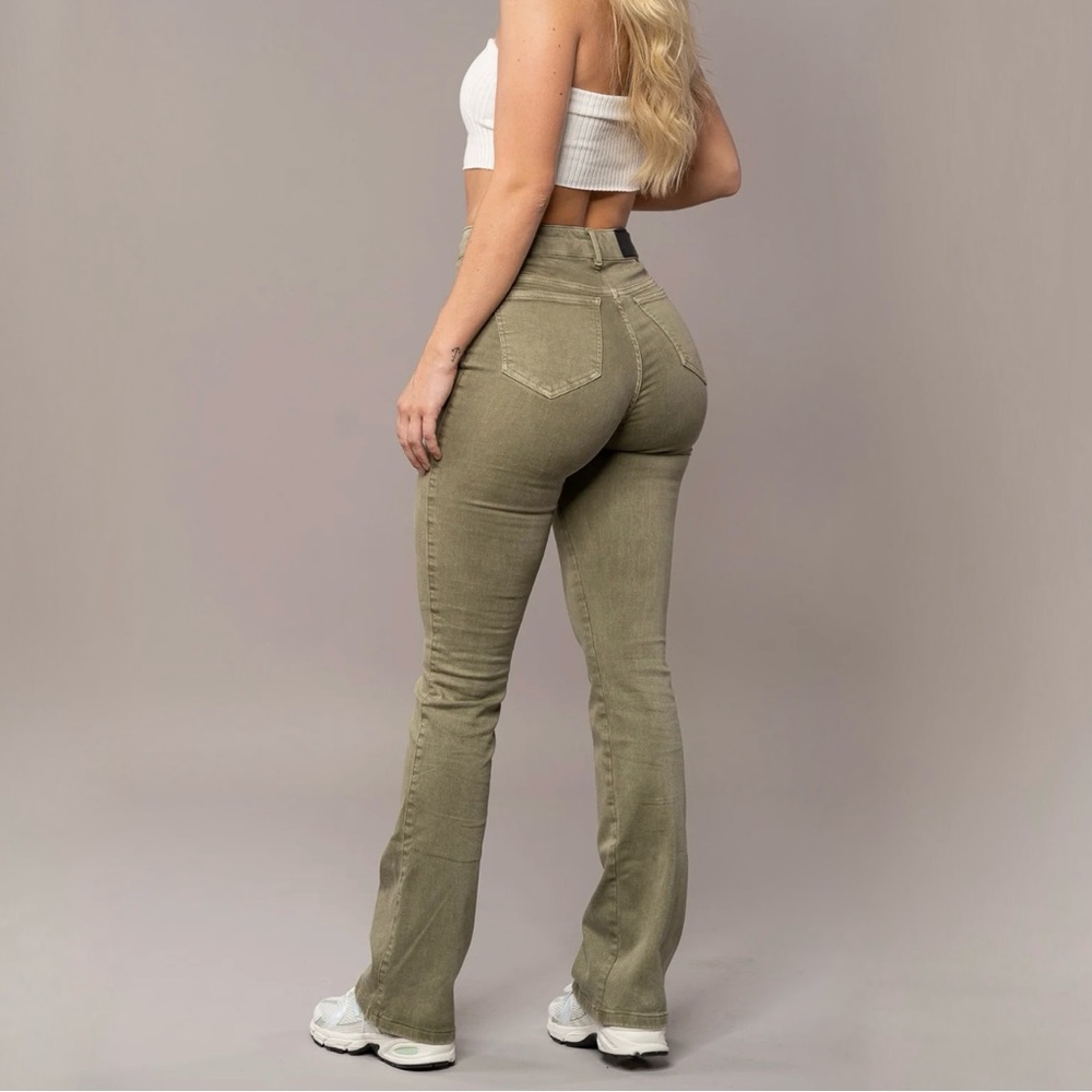 FITJEANS Women's Boot Cut Flare Pants in Olive